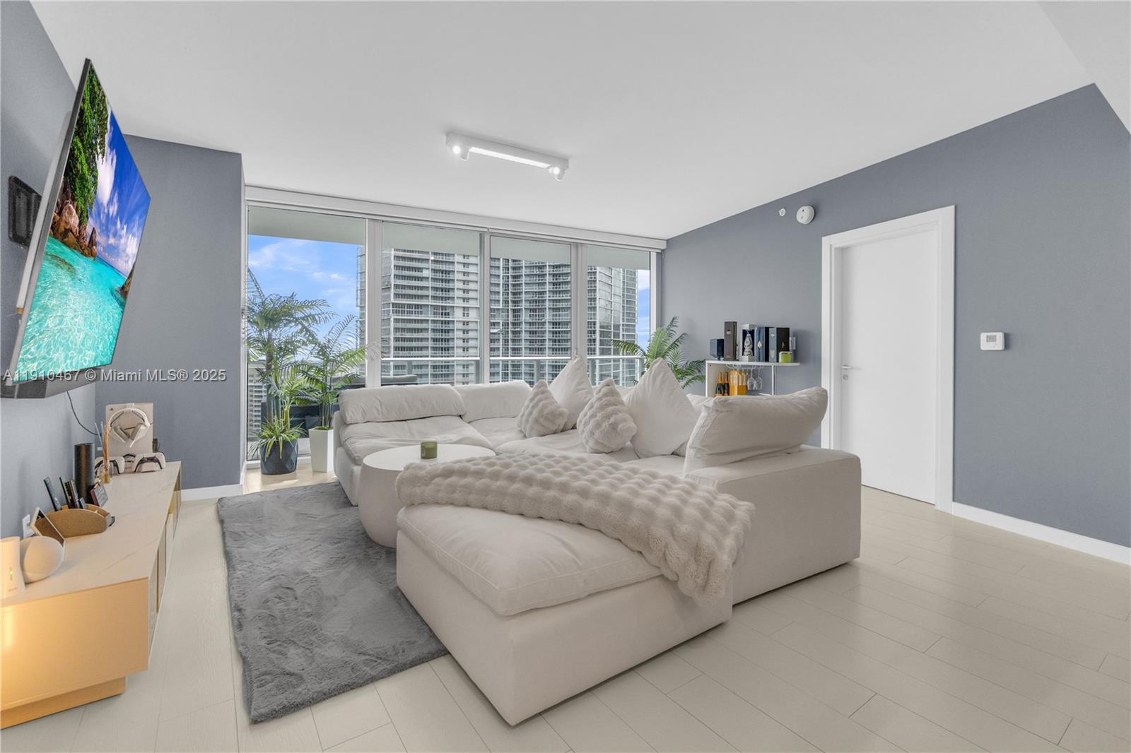 image Epic Miami Residences9