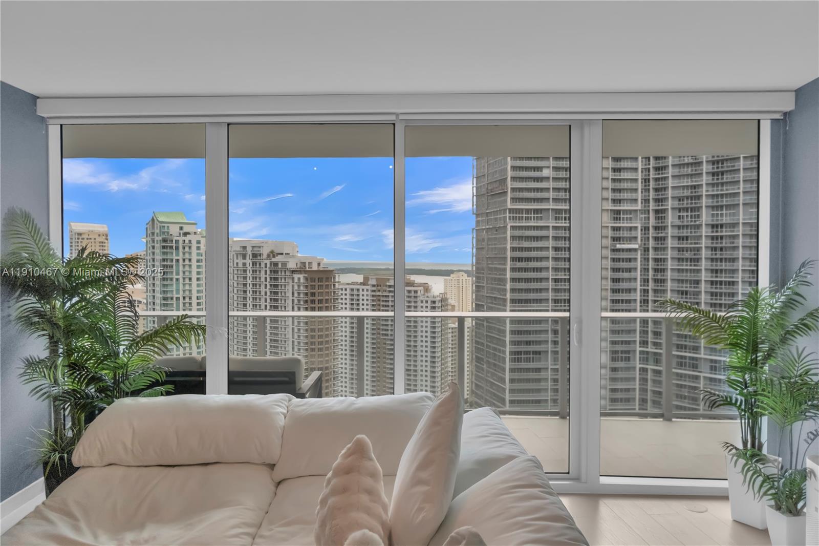 image Epic Miami Residences12