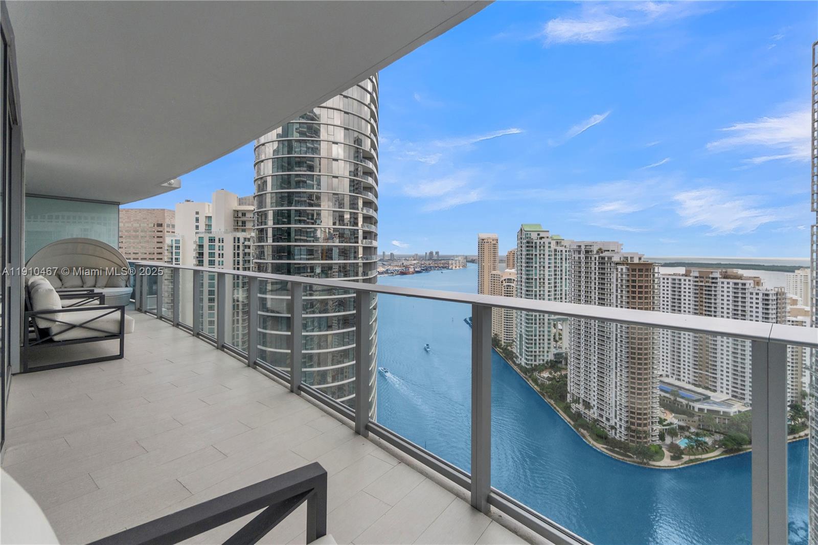 image Epic Miami Residences32