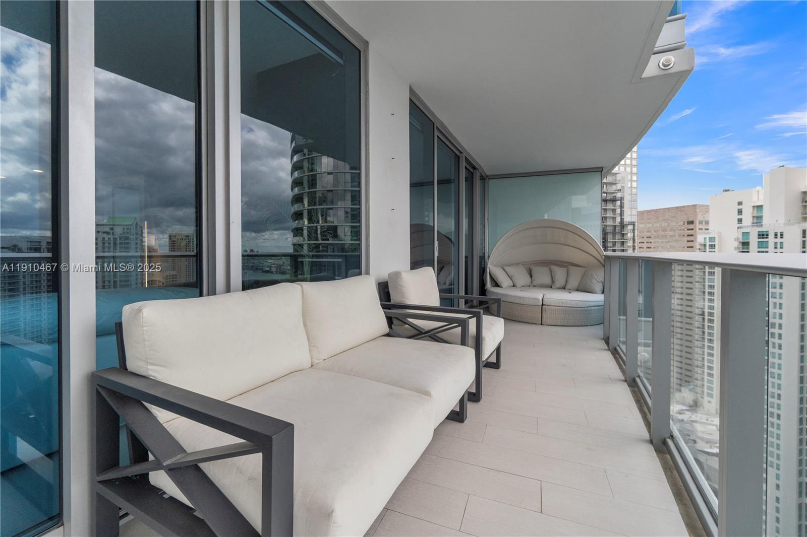 image Epic Miami Residences34