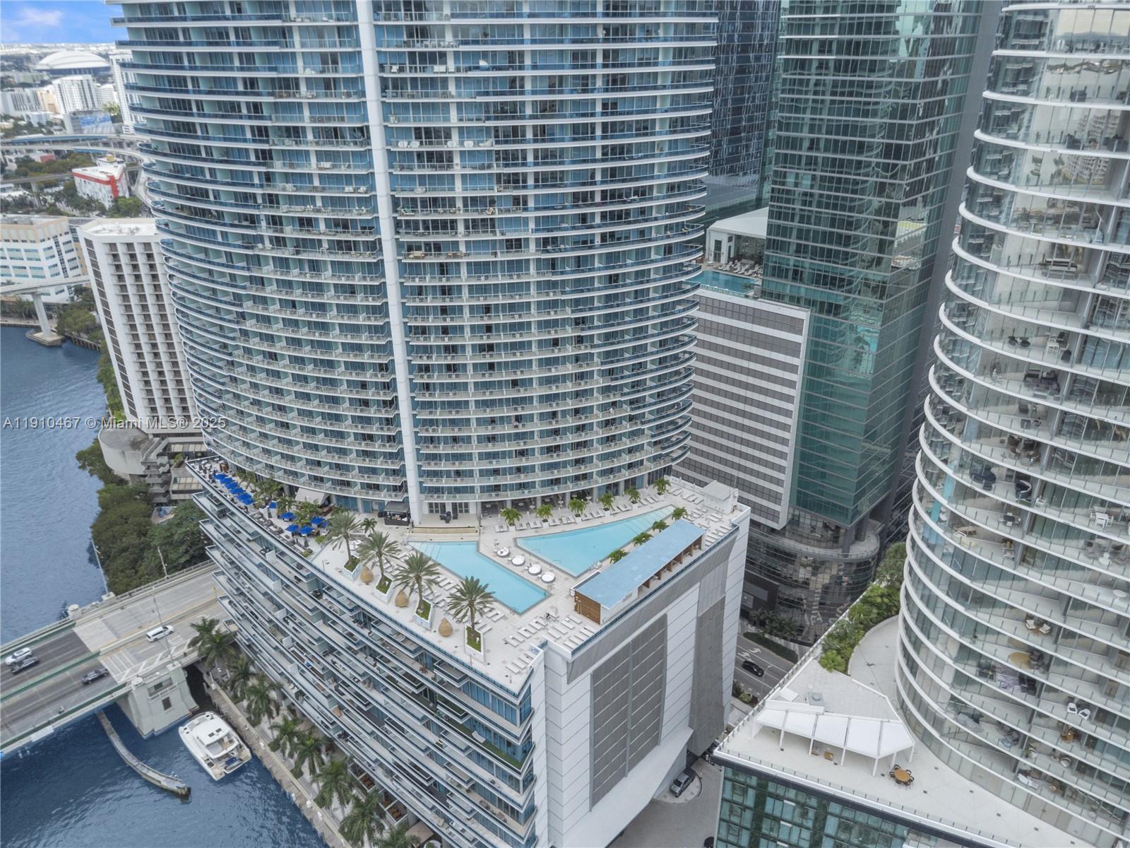image Epic Miami Residences41