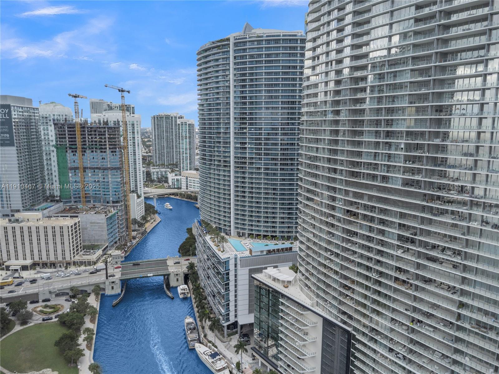 image Epic Miami Residences42