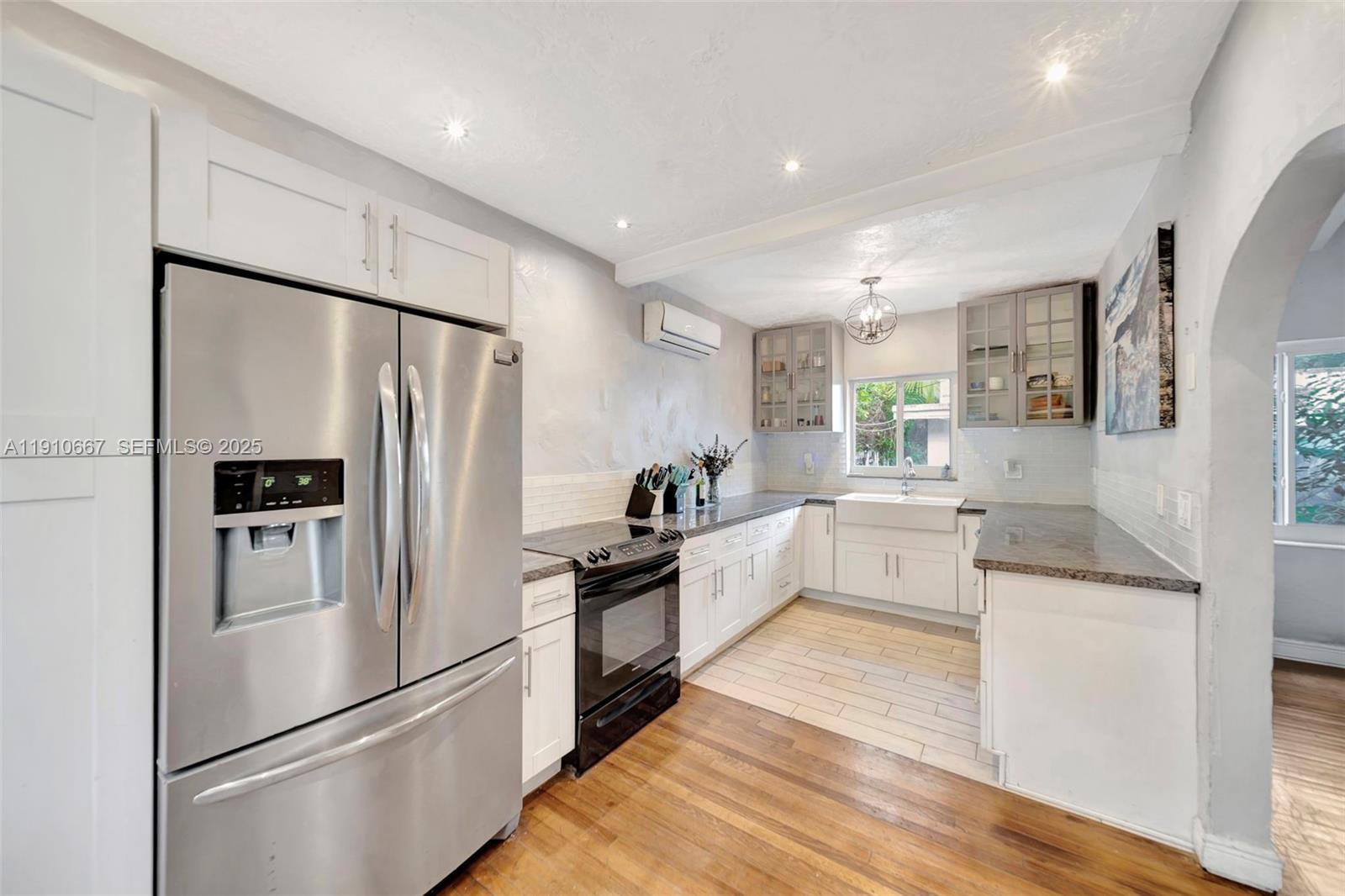 619 NE 87th St Miami, FL 33138