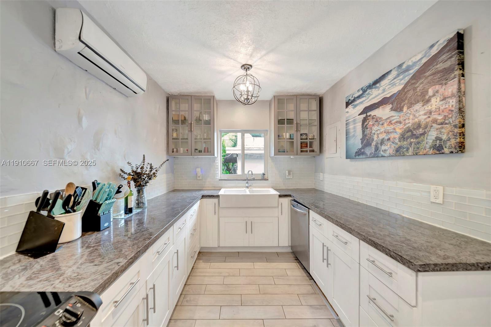 619 NE 87th St Miami, FL 33138