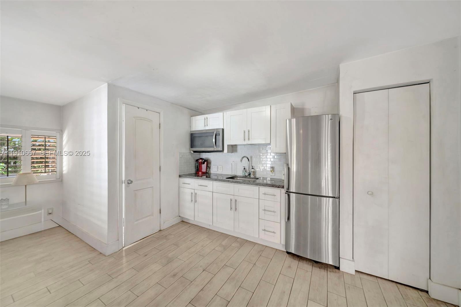 619 NE 87th St Miami, FL 33138