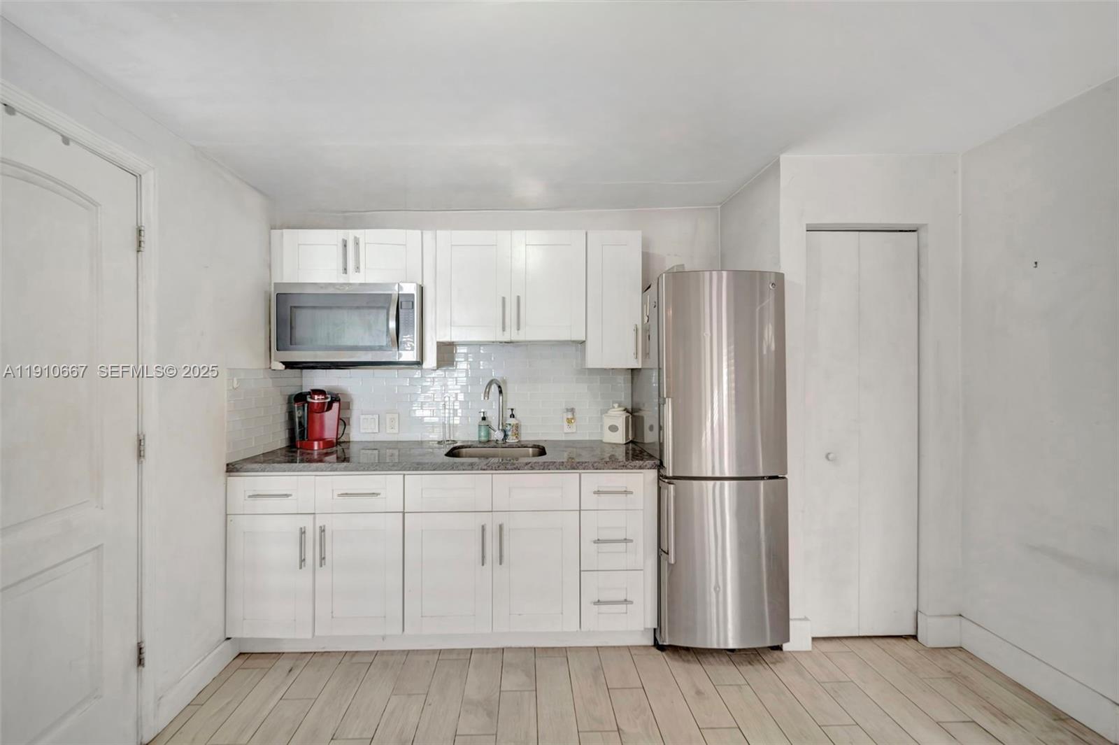 619 NE 87th St Miami, FL 33138