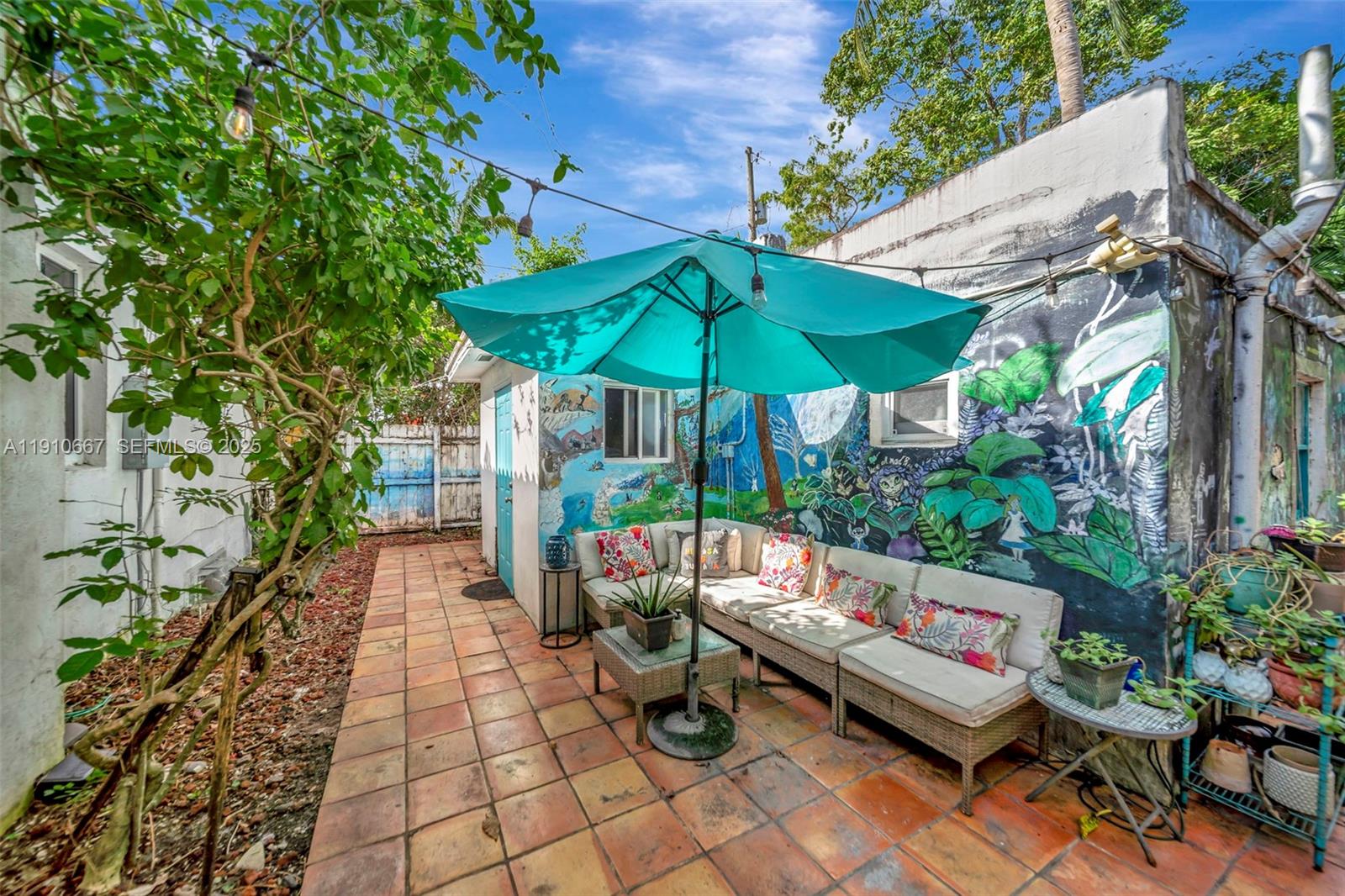 619 NE 87th St Miami, FL 33138