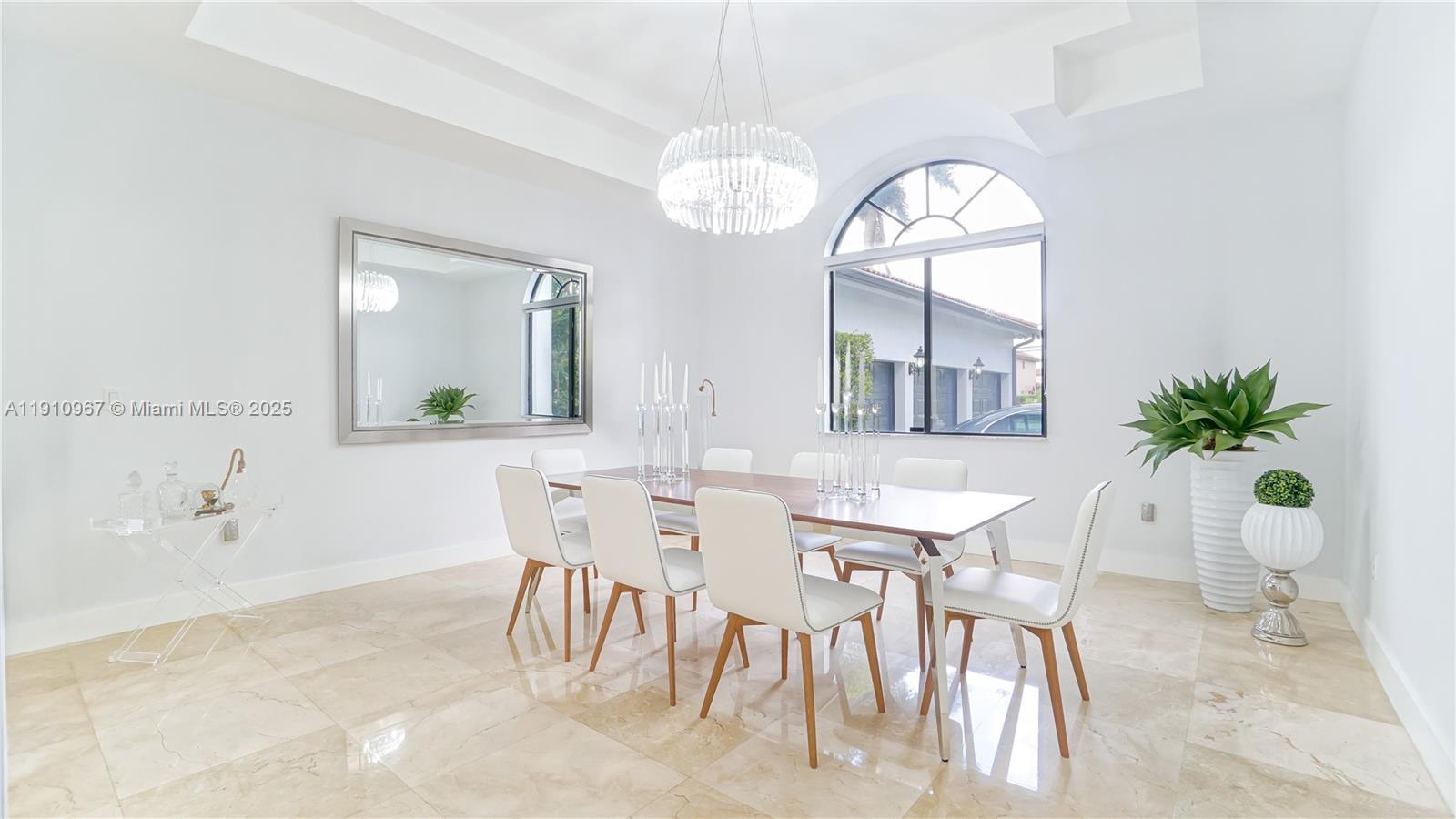 6950 SW 97th Ave Miami, FL 33173