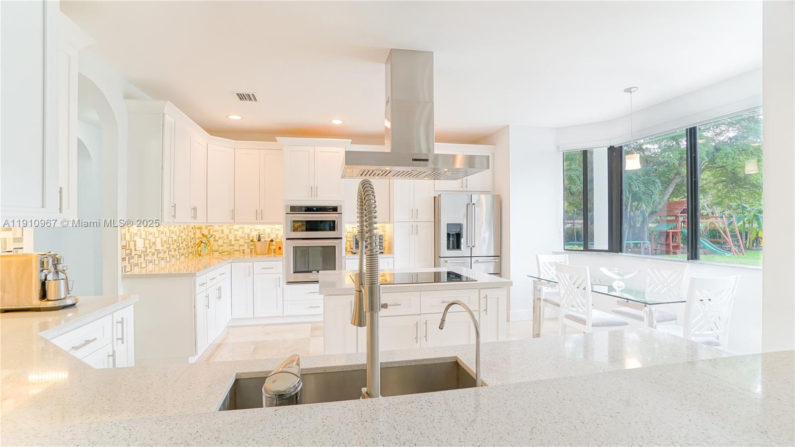 6950 SW 97th Ave Miami, FL 33173