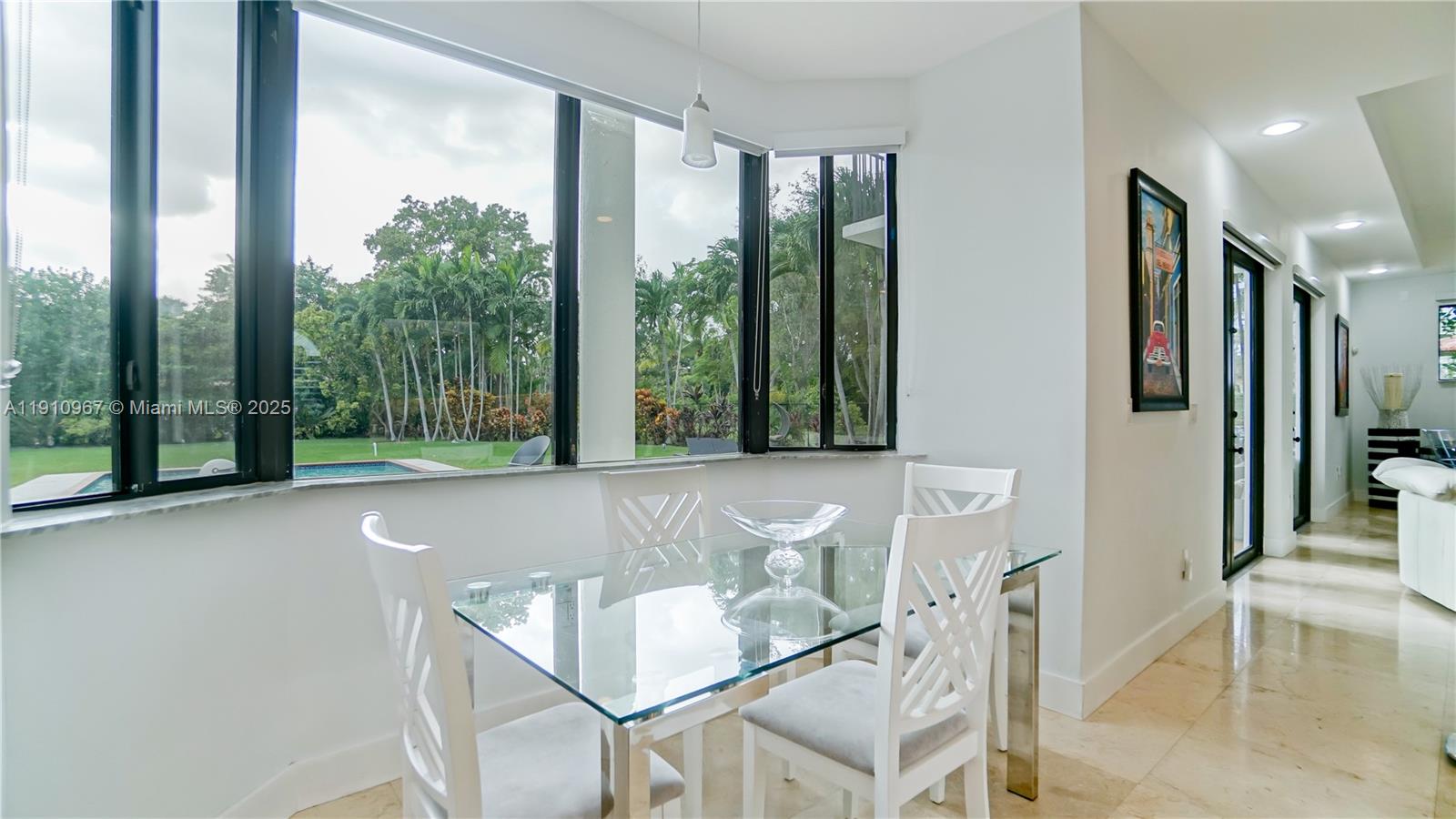 6950 SW 97th Ave Miami, FL 33173