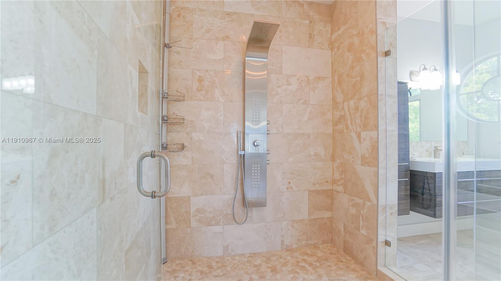 6950 SW 97th Ave Miami, FL 33173