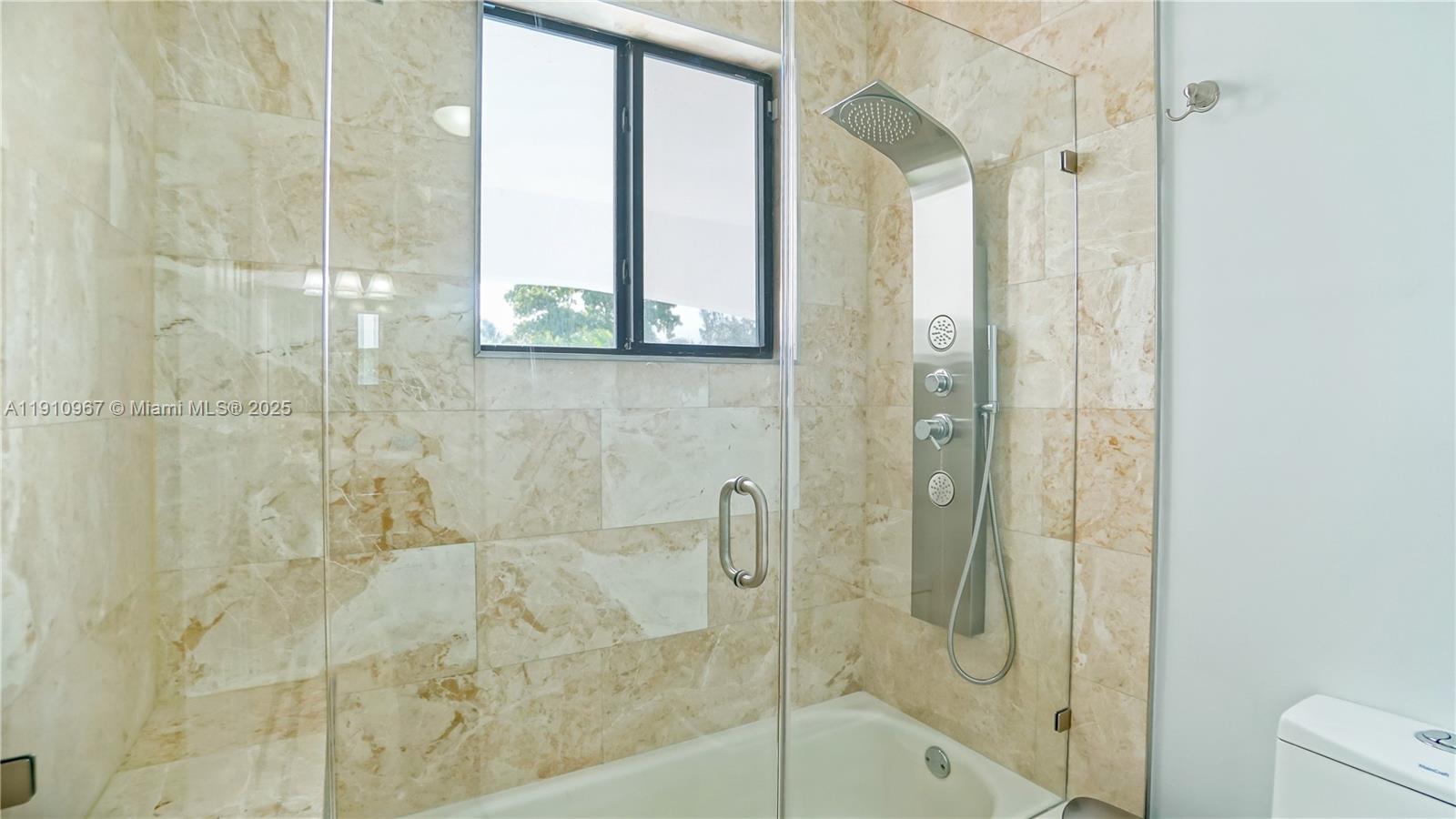 6950 SW 97th Ave Miami, FL 33173