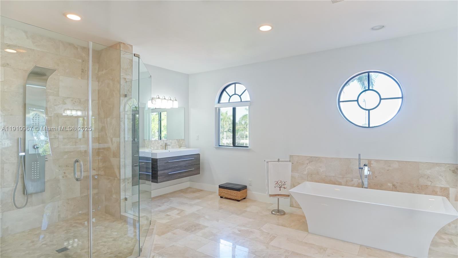 6950 SW 97th Ave Miami, FL 33173