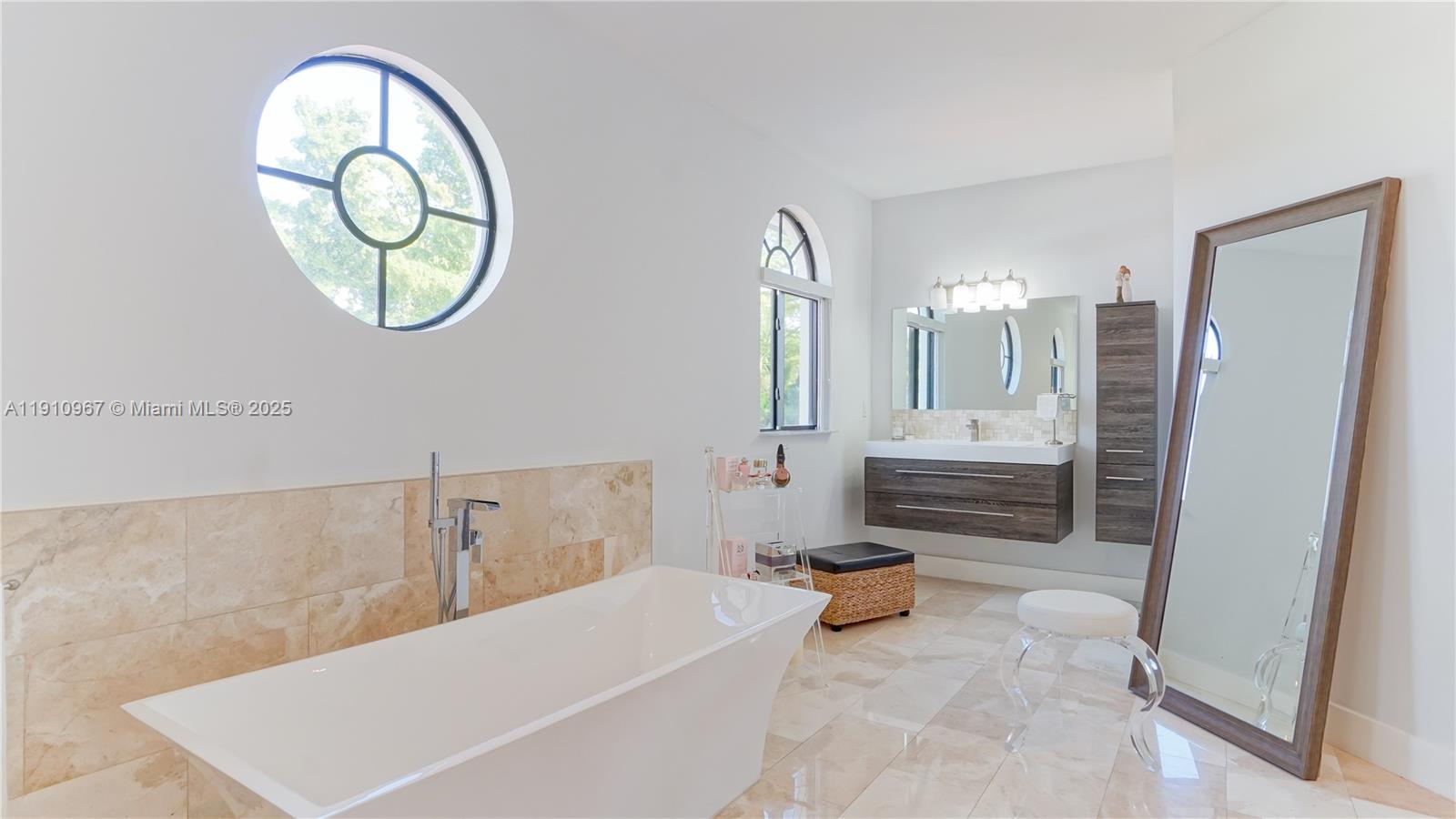 6950 SW 97th Ave Miami, FL 33173