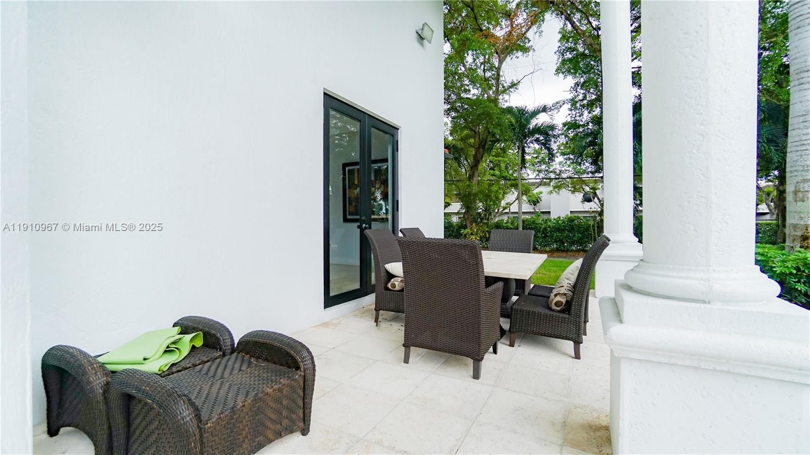 6950 SW 97th Ave Miami, FL 33173