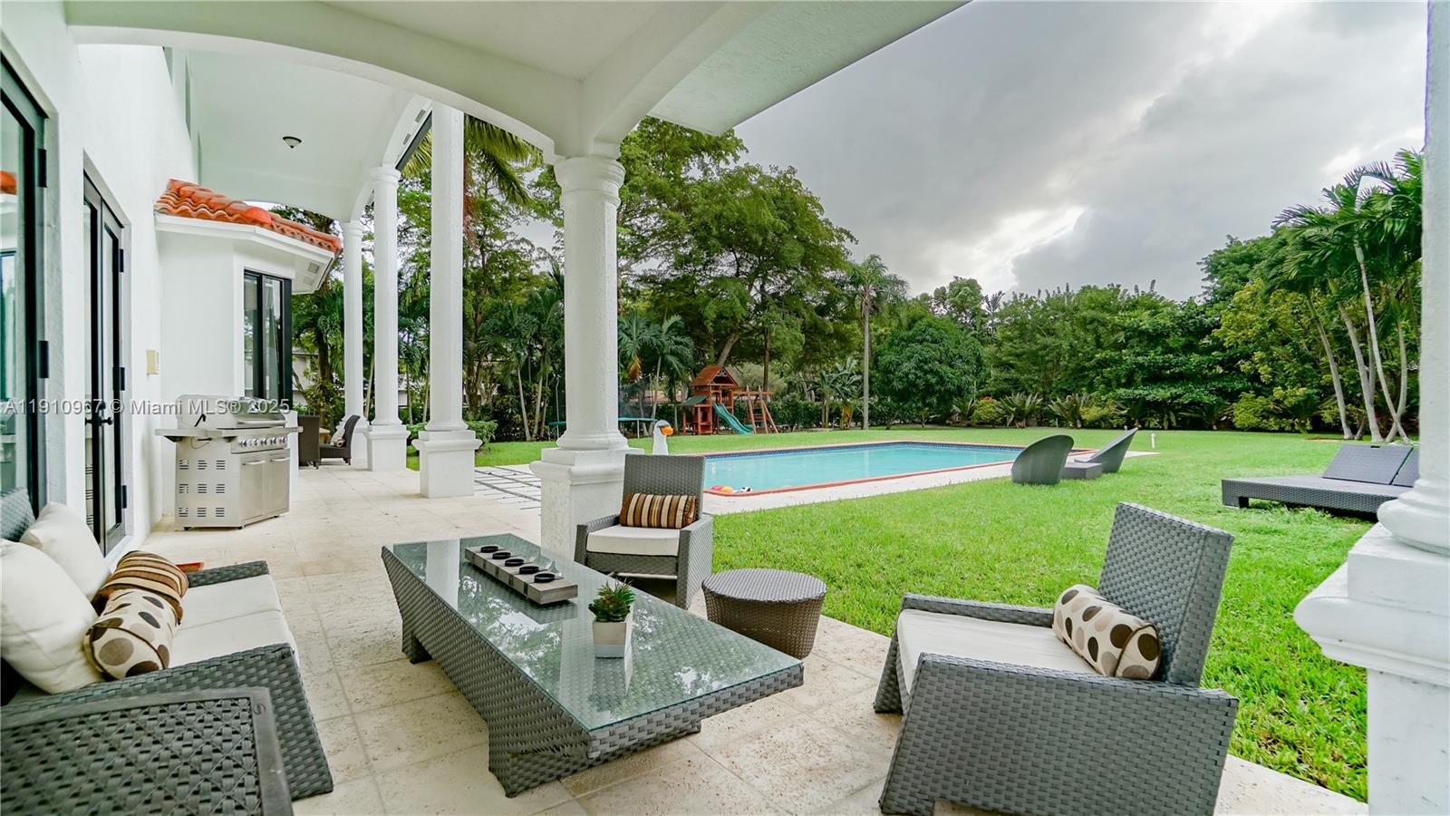 6950 SW 97th Ave Miami, FL 33173