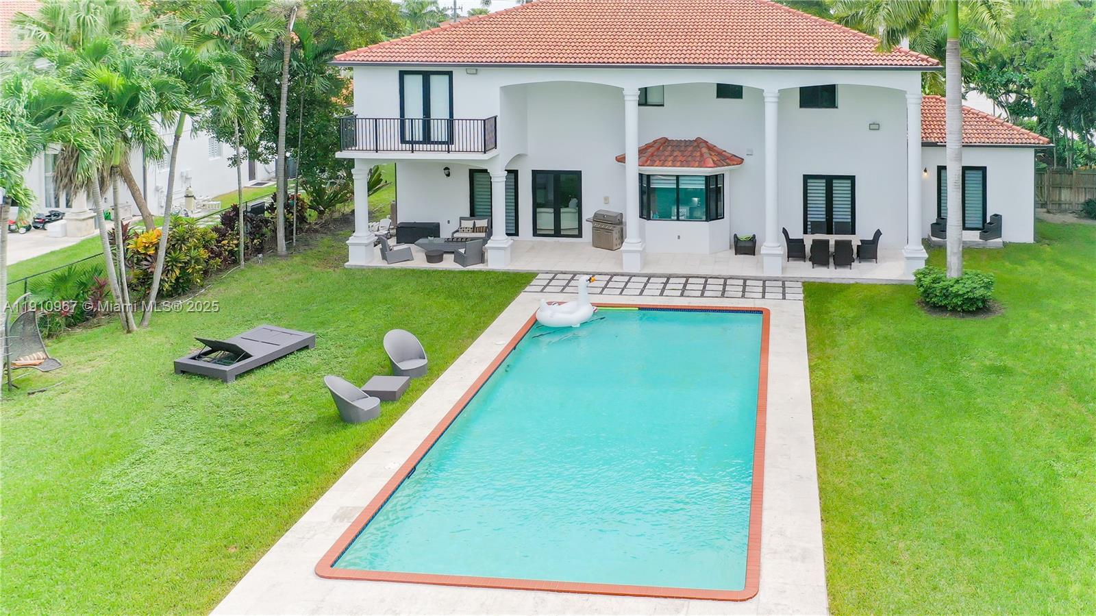 6950 SW 97th Ave Miami, FL 33173