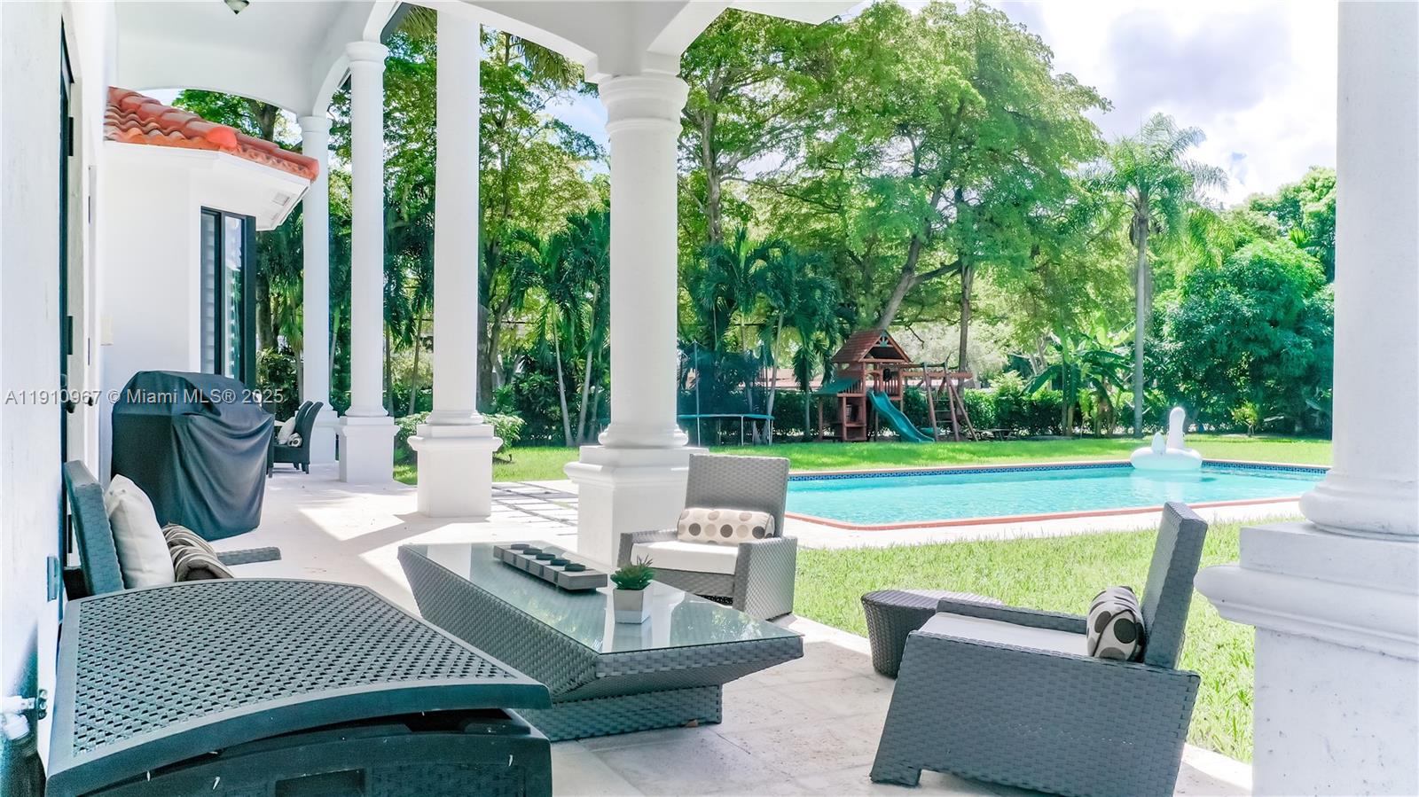 6950 SW 97th Ave Miami, FL 33173