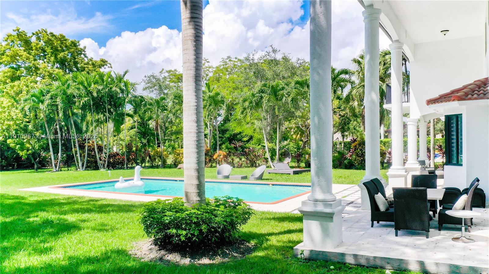 6950 SW 97th Ave Miami, FL 33173