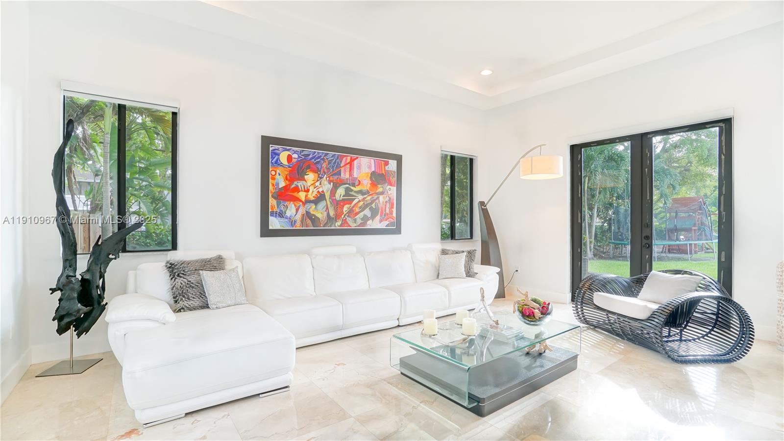 6950 SW 97th Ave Miami, FL 33173