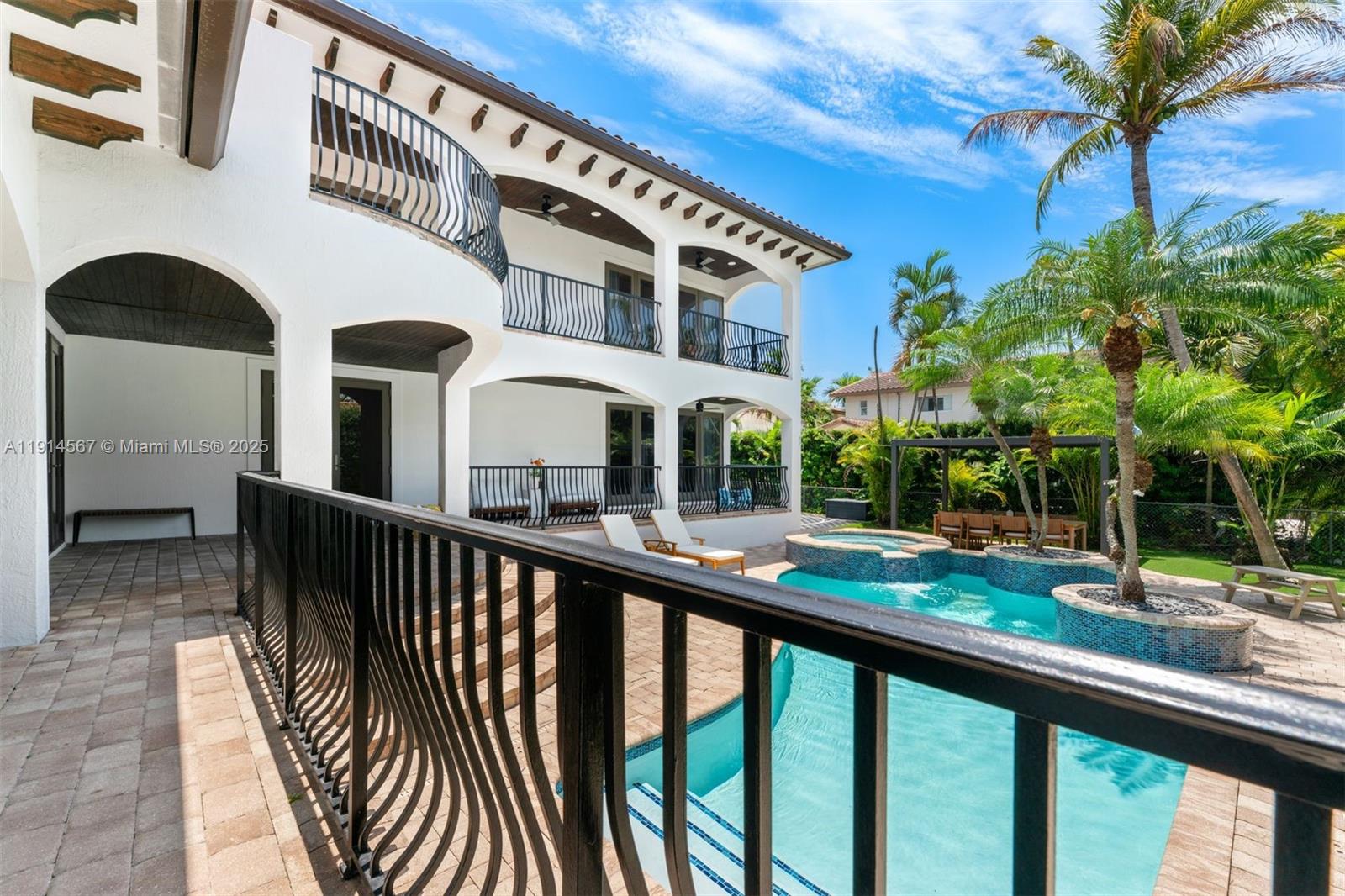 1210 95th St Bay Harbor Islands, FL 33154