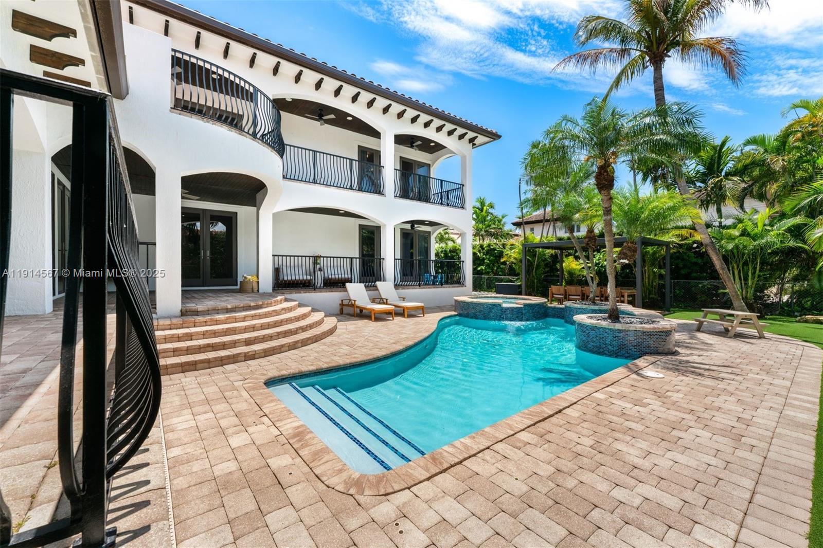 1210 95th St Bay Harbor Islands, FL 33154