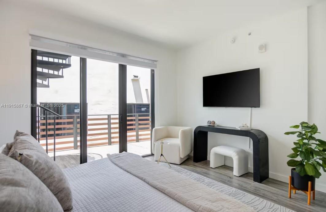 2955 S Bird Ave #PH-A Miami, FL 33133