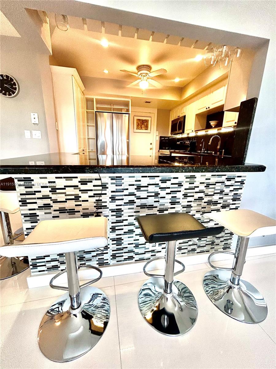 200 Diplomat Pkwy #721