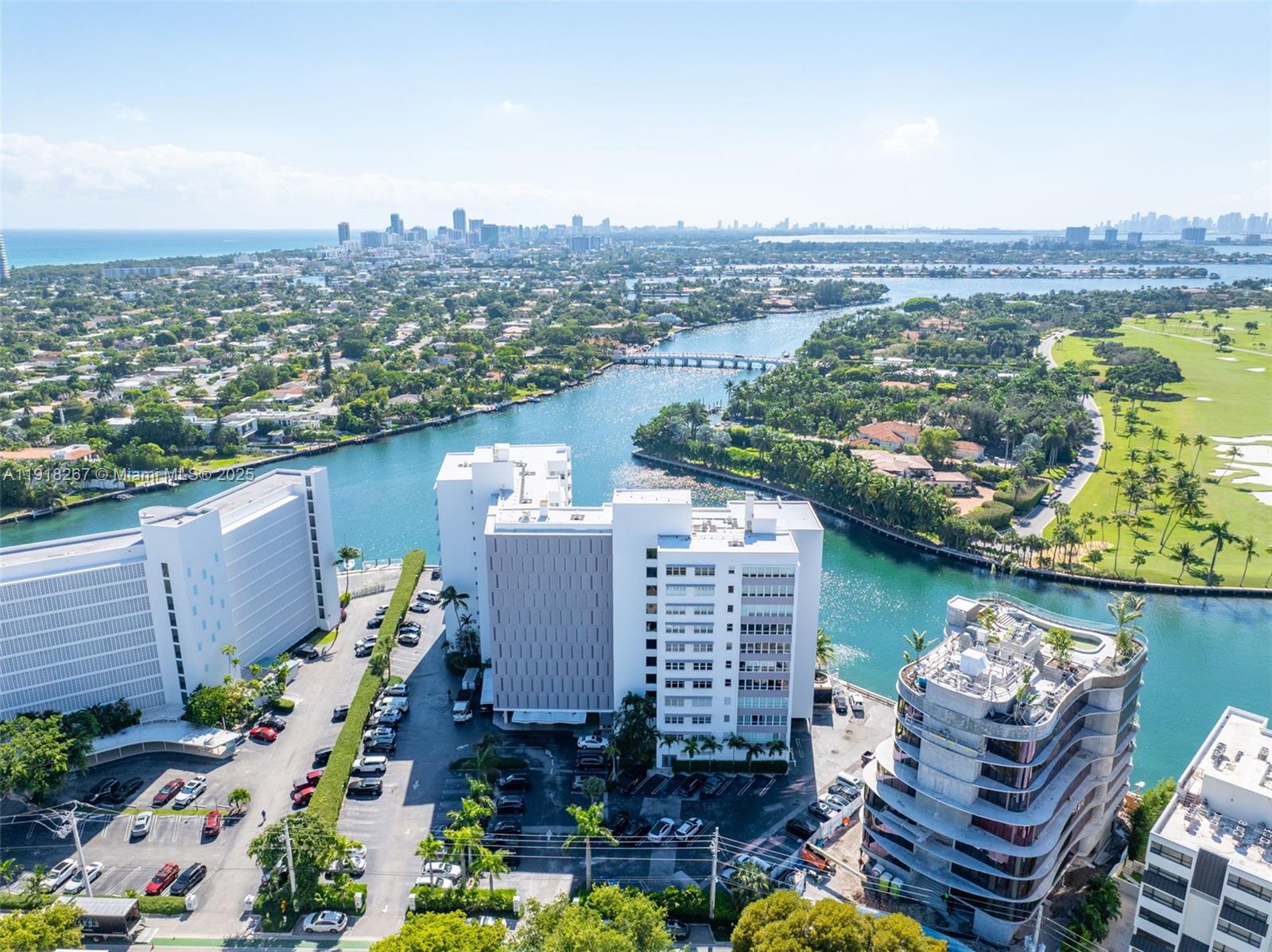 9102 W Bay Hbr Dr #5D Bay Harbor Islands, FL 33154