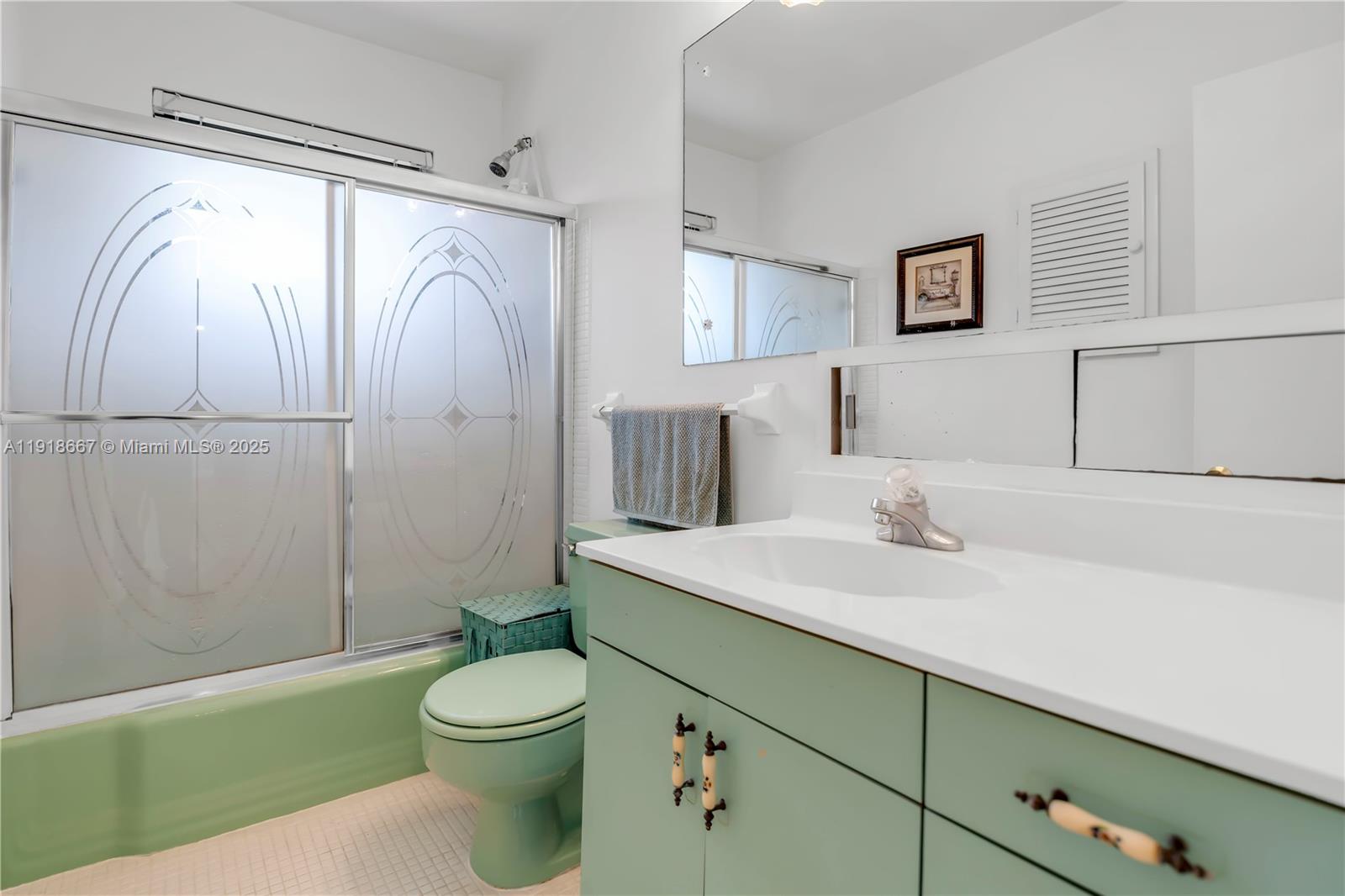 16001 SW 98th Ave Miami, FL 33157