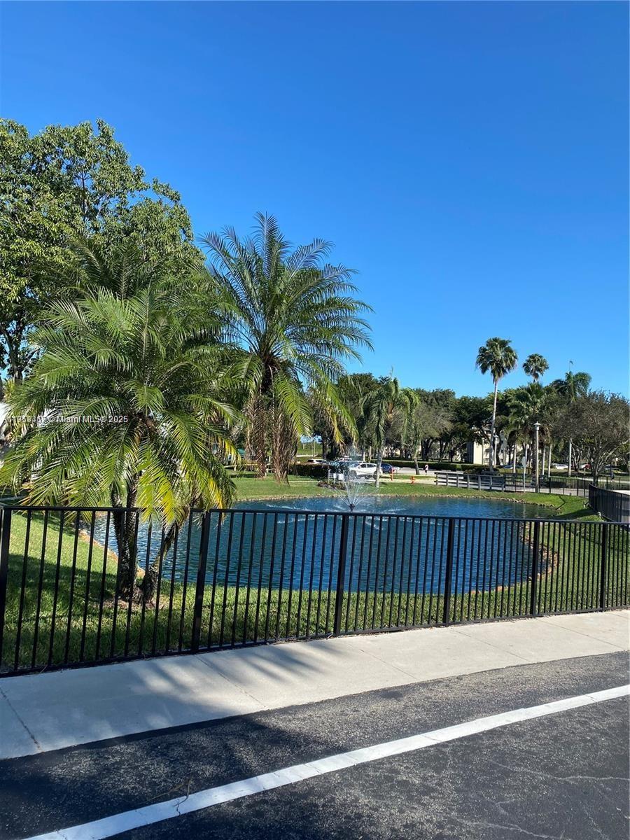 6935 Huntington Ln #107 Delray Beach, FL 33446