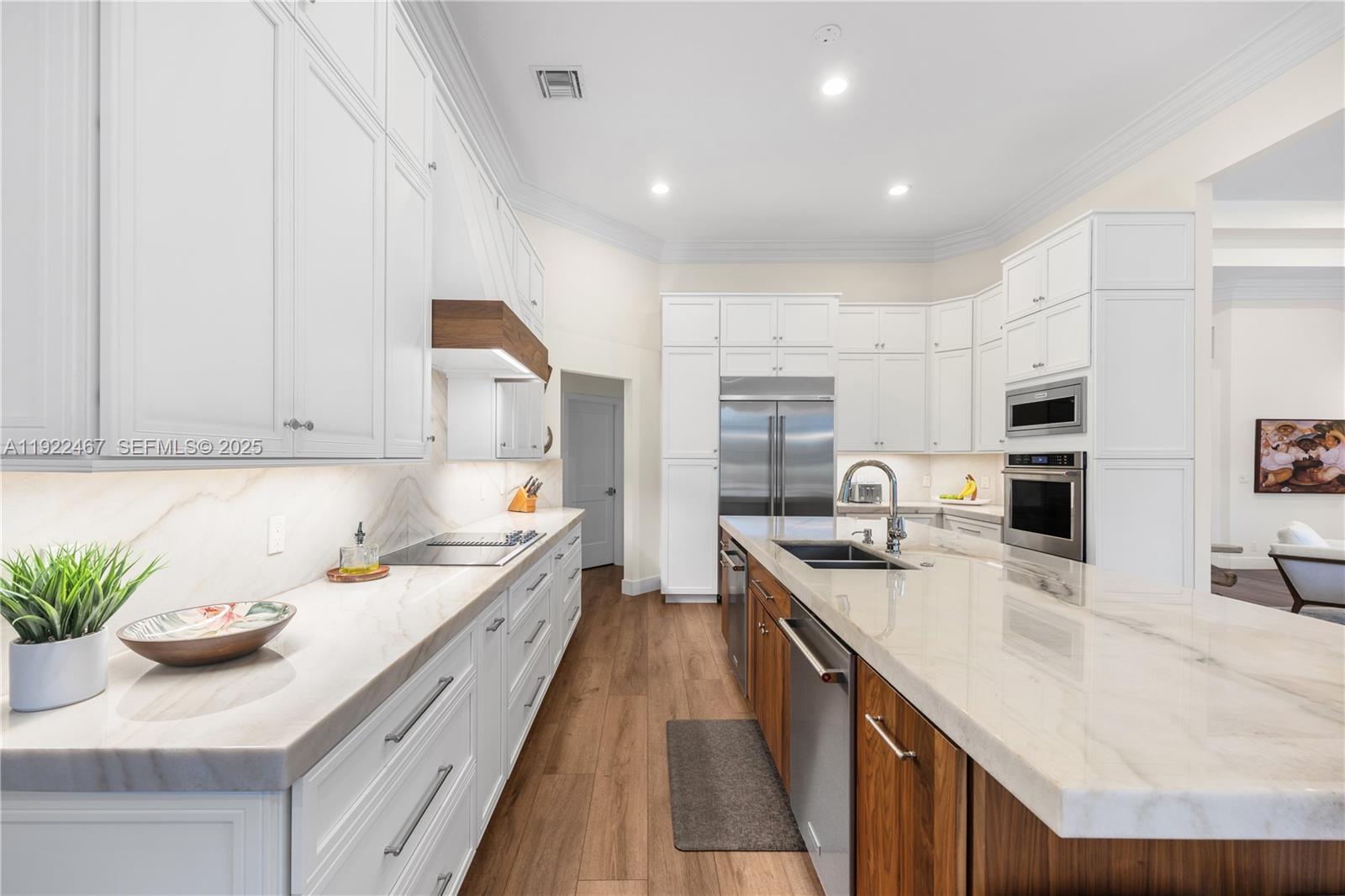 2589 Mayfair Ln Weston, FL 33327