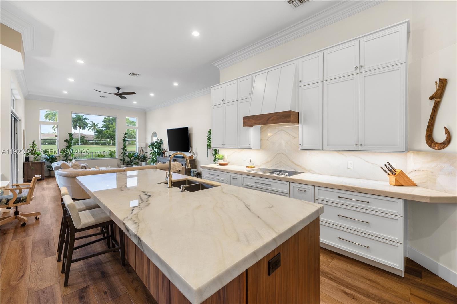 2589 Mayfair Ln Weston, FL 33327