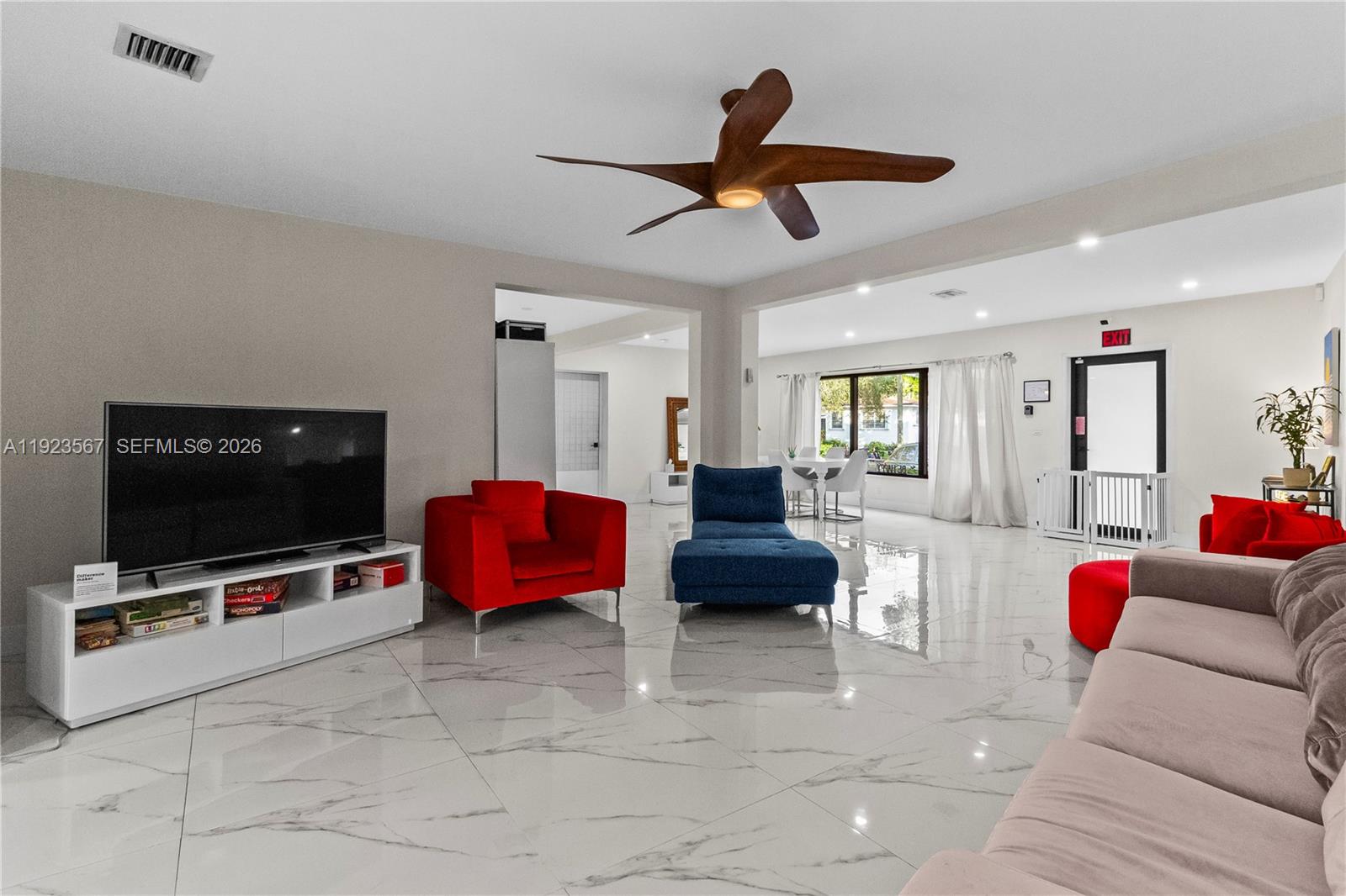 12424 NE 1st Ave North Miami, FL 33161