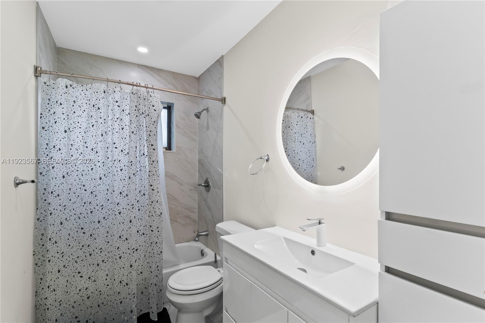 12424 NE 1st Ave North Miami, FL 33161