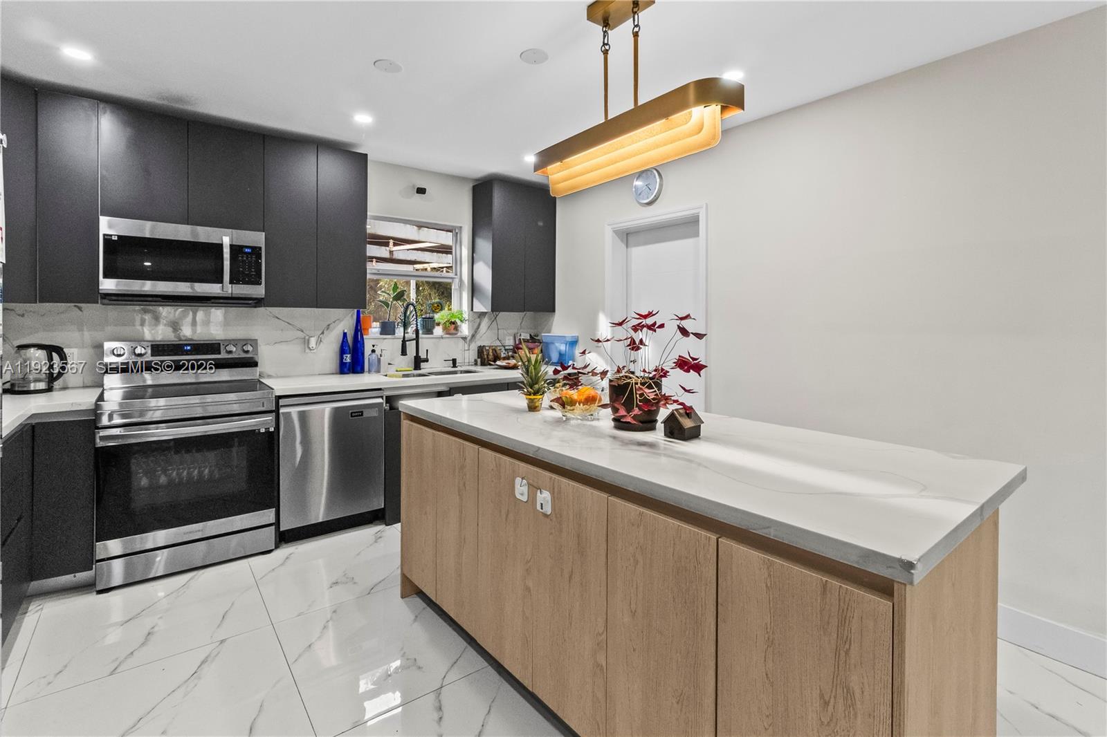 12424 NE 1st Ave North Miami, FL 33161