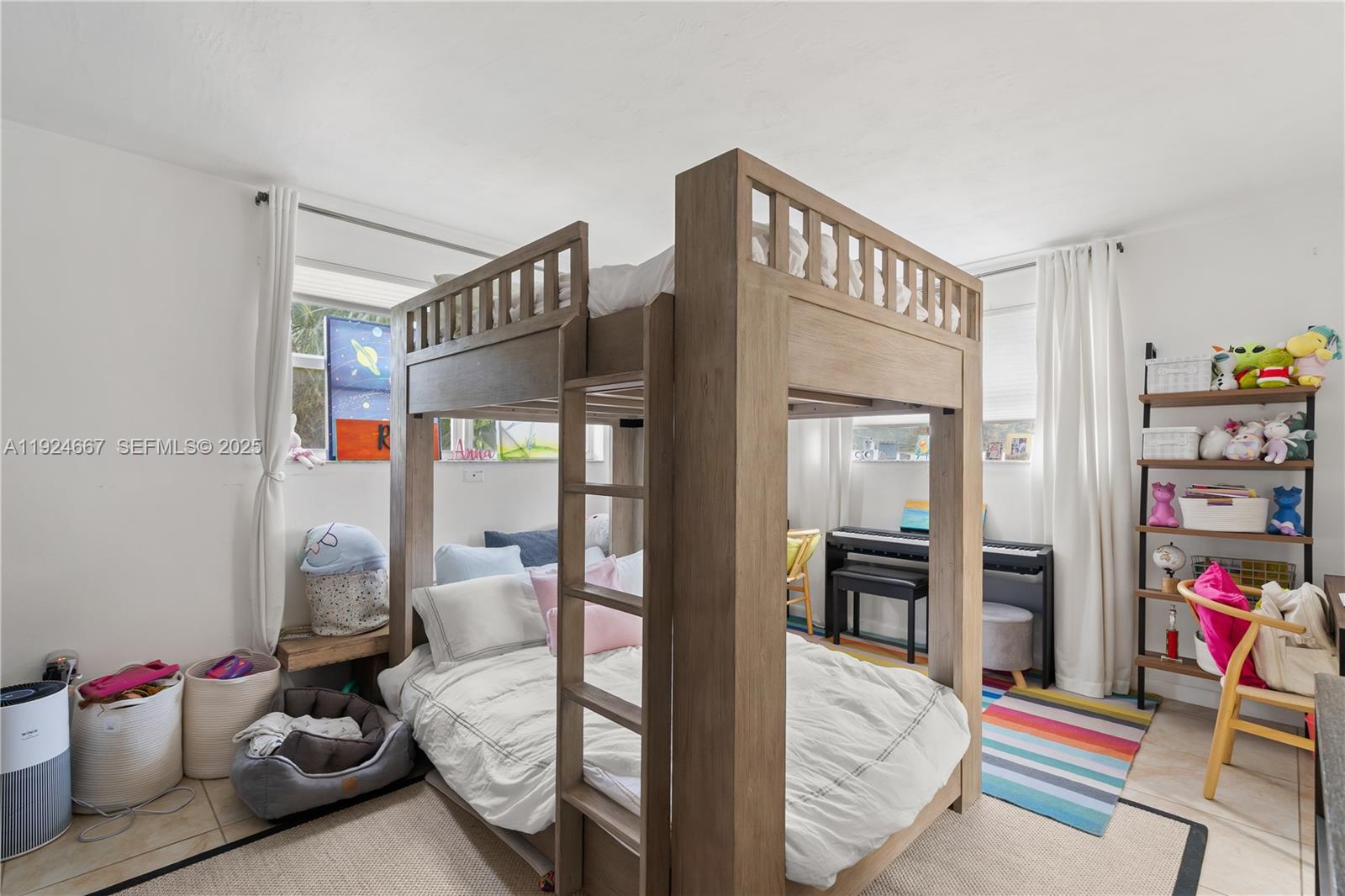 555 Crandon Blvd #21 Key Biscayne, FL 33149