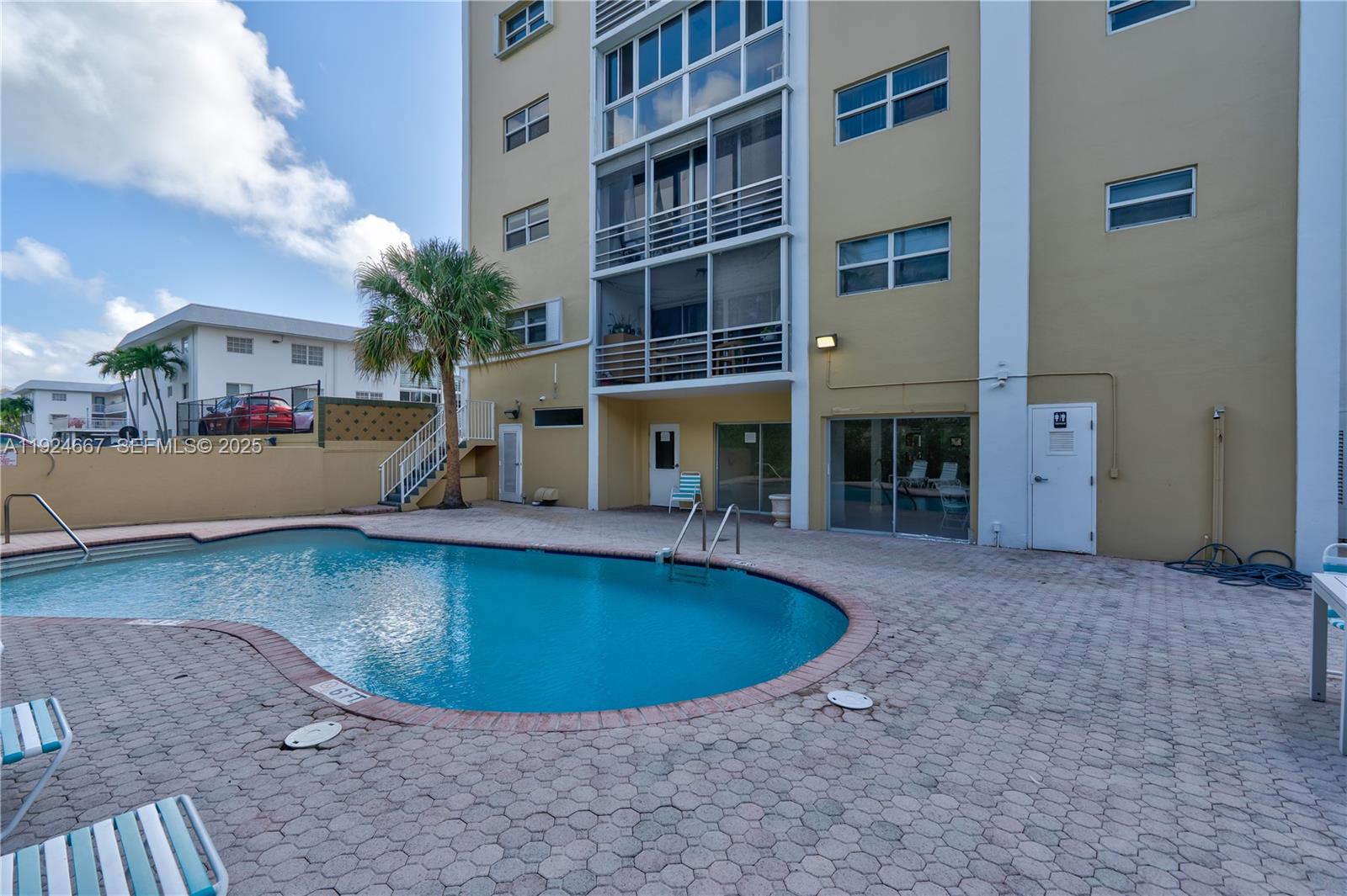 555 Crandon Blvd #21 Key Biscayne, FL 33149