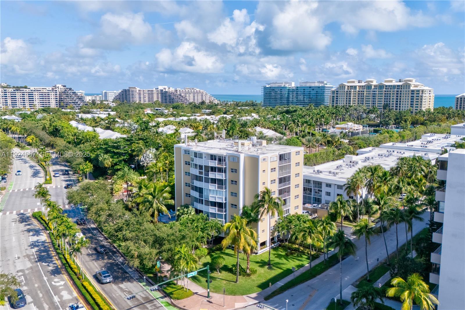 555 Crandon Blvd #21 Key Biscayne, FL 33149