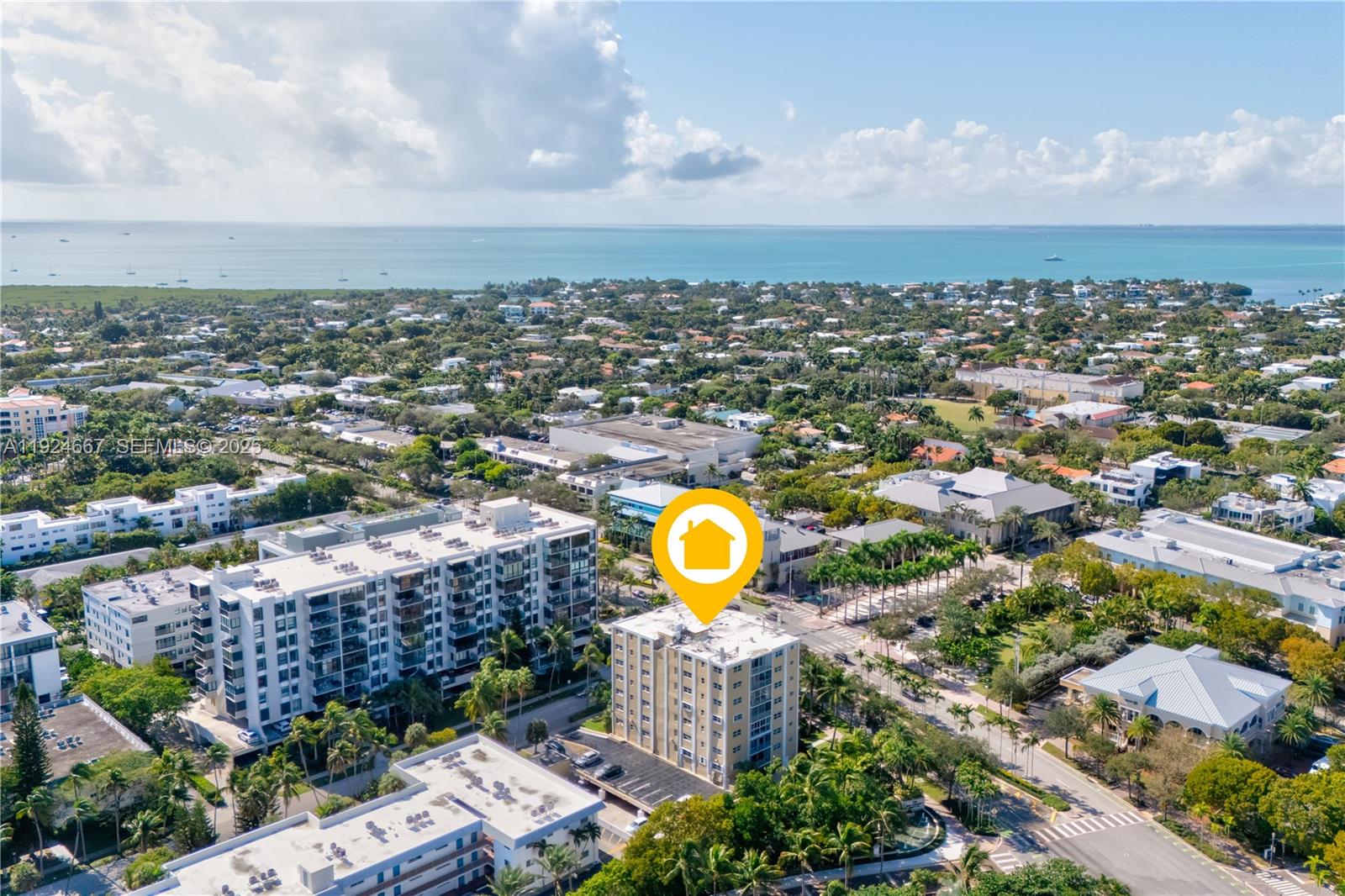 555 Crandon Blvd #21 Key Biscayne, FL 33149