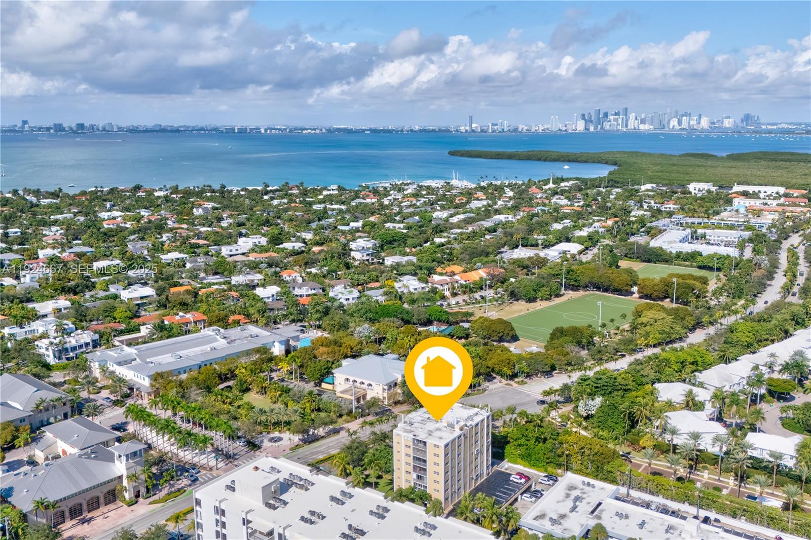 555 Crandon Blvd #21 Key Biscayne, FL 33149