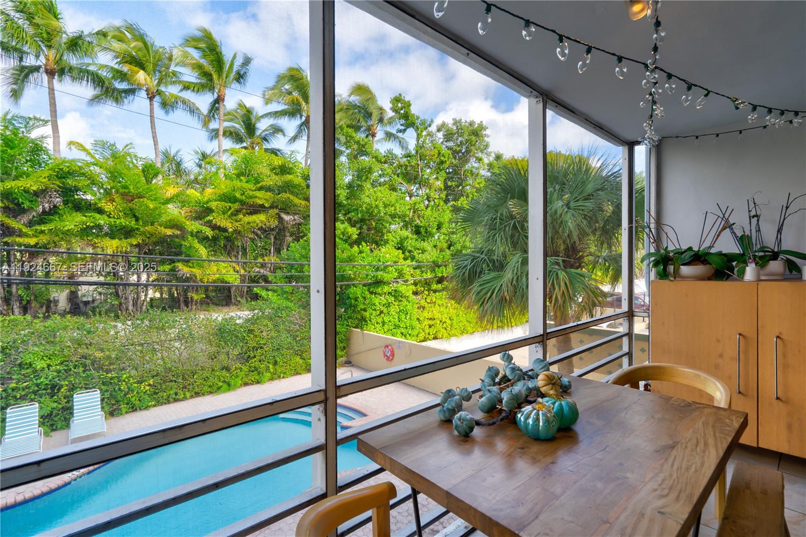 555 Crandon Blvd #21 Key Biscayne, FL 33149