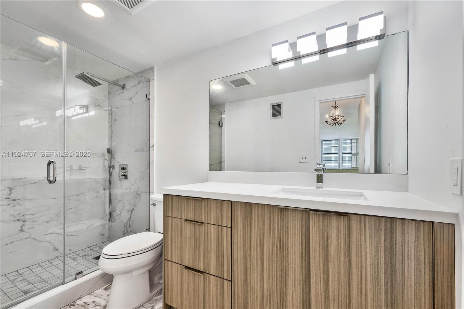 5825 Collins Ave #6E Miami Beach, FL 33140