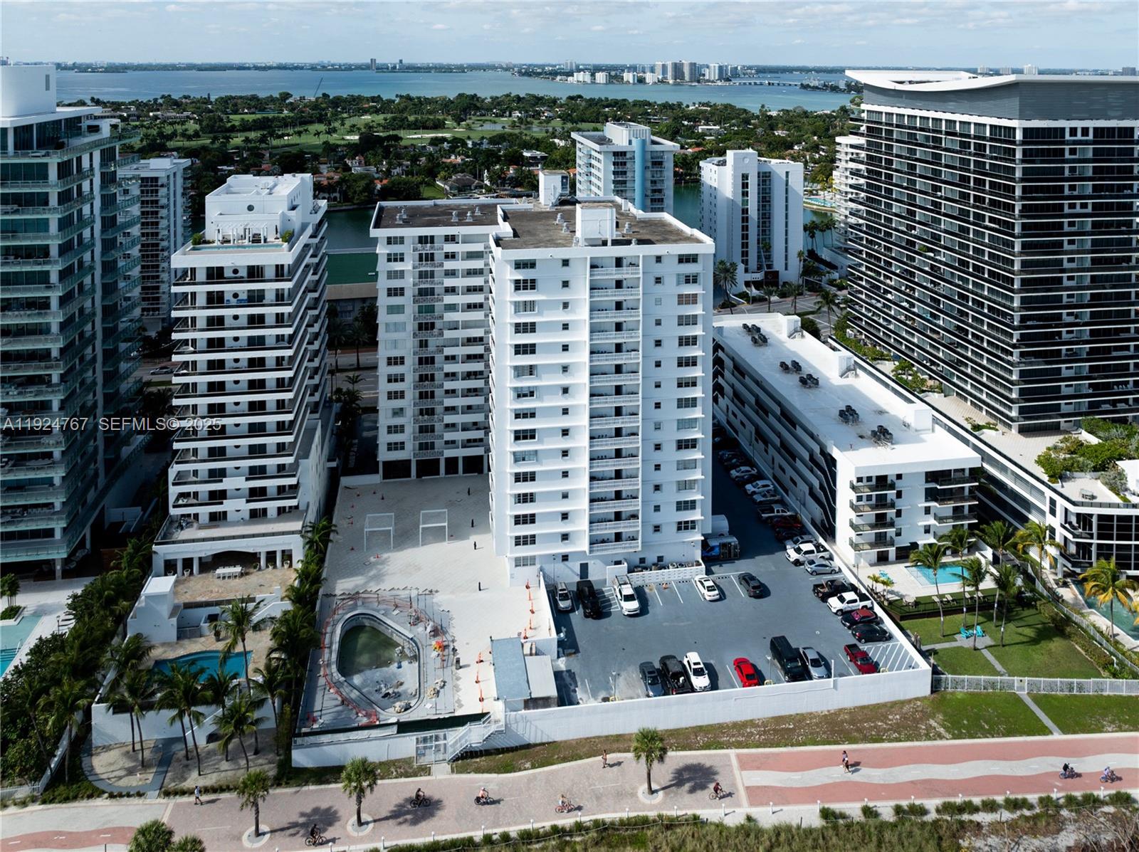 5825 Collins Ave #6E Miami Beach, FL 33140