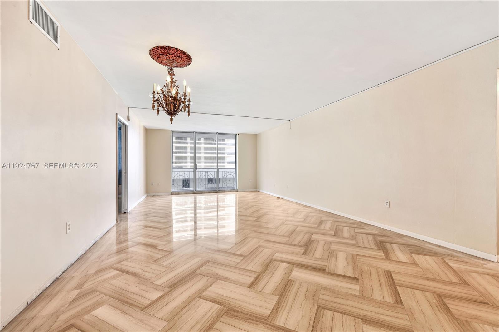 5825 Collins Ave #6E Miami Beach, FL 33140