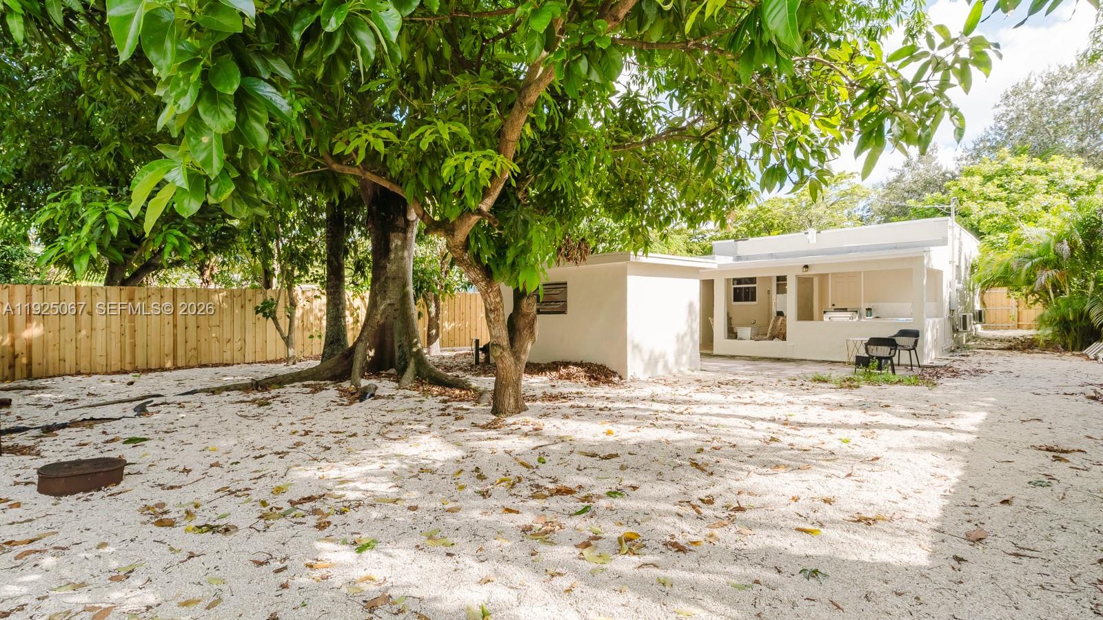 1007 NW 120th St North Miami, FL 33168