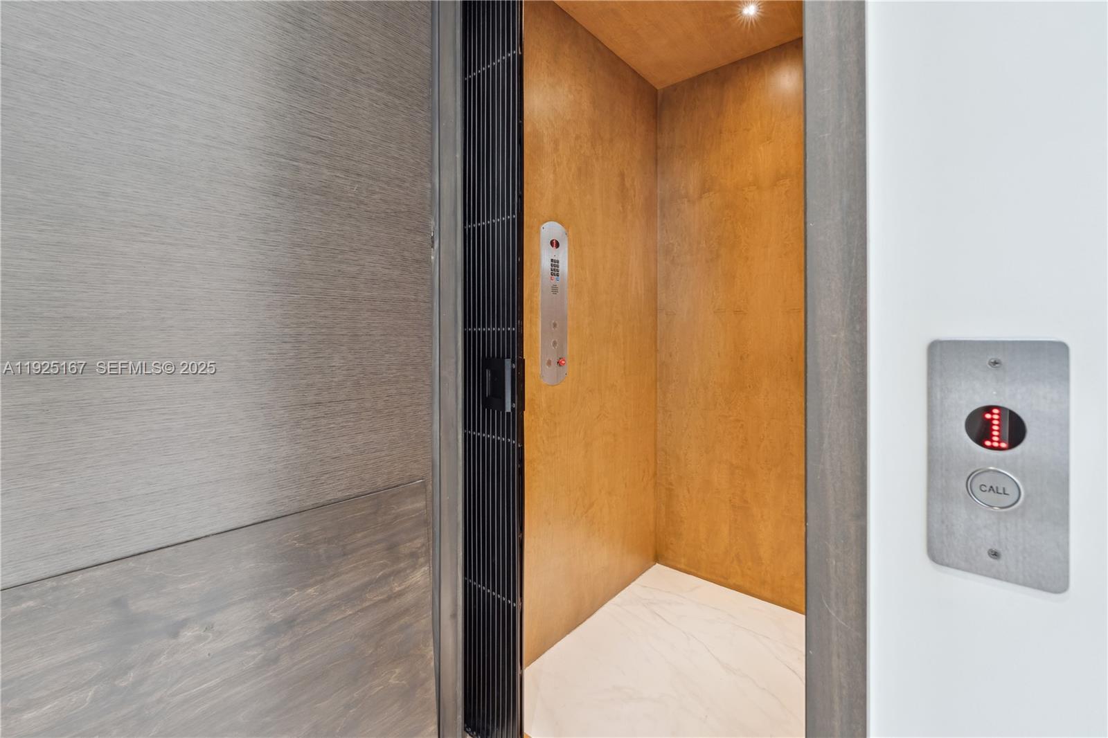 6300 Moss Rnch Rd Pinecrest, FL 33156