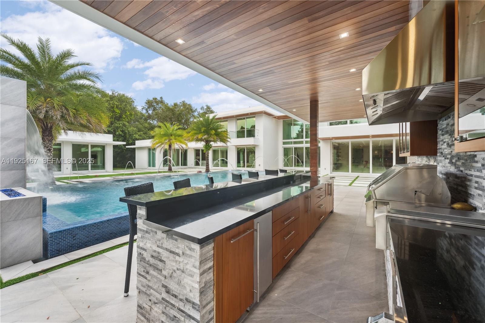 6300 Moss Rnch Rd Pinecrest, FL 33156