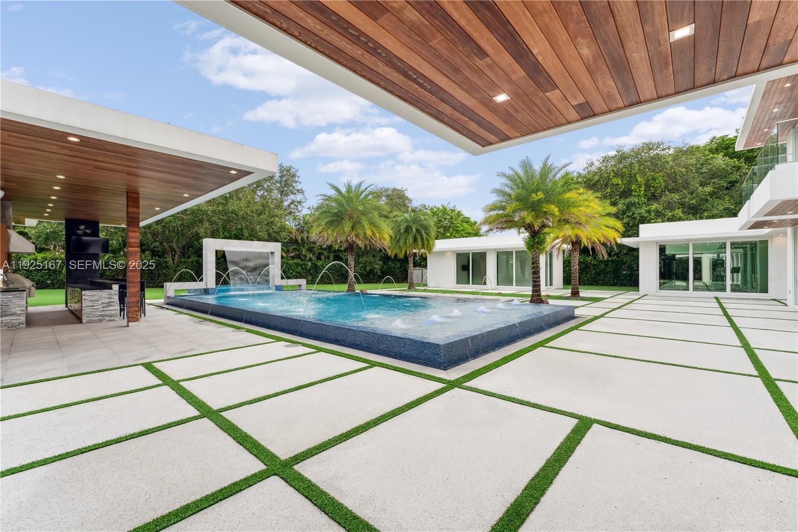 6300 Moss Rnch Rd Pinecrest, FL 33156