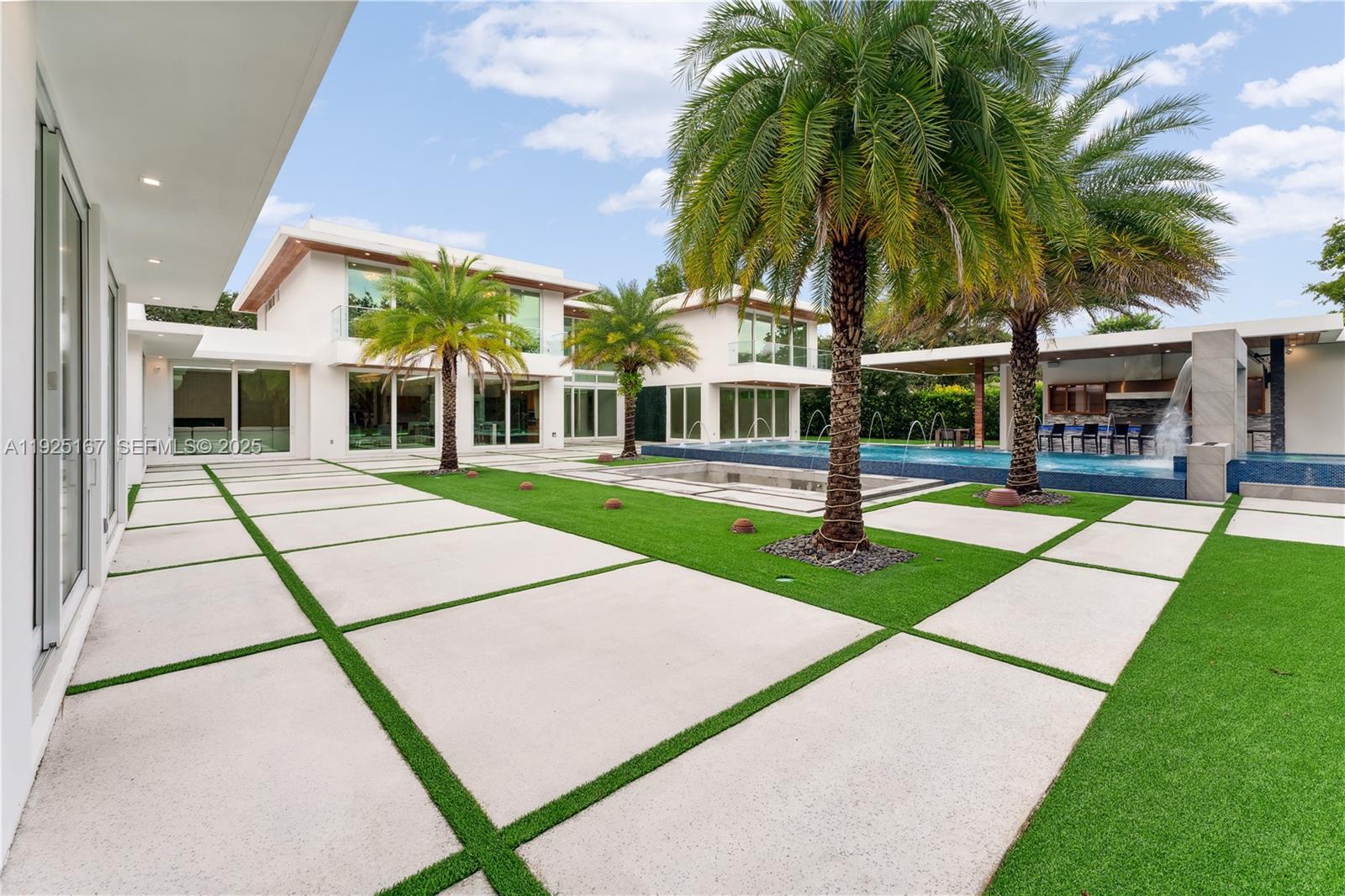 6300 Moss Rnch Rd Pinecrest, FL 33156